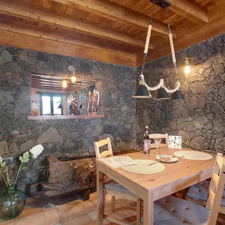 Casa Tía Eulalia * La Frontera
